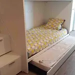 Appartement Spacious Flat With Lounge Terrace, Near The Sea La Panne